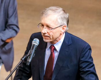 Seimo pirmininko pavaduotojas Gediminas Kirkilas sveikina EHU bendruomenę 2019/20 mokslo metų atidarymo proga